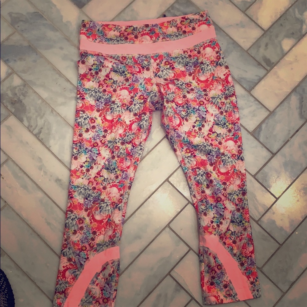 Lululemon pants size 8